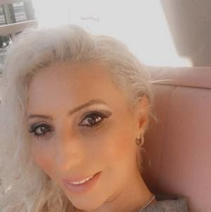 Meet your Posher, Em tariq